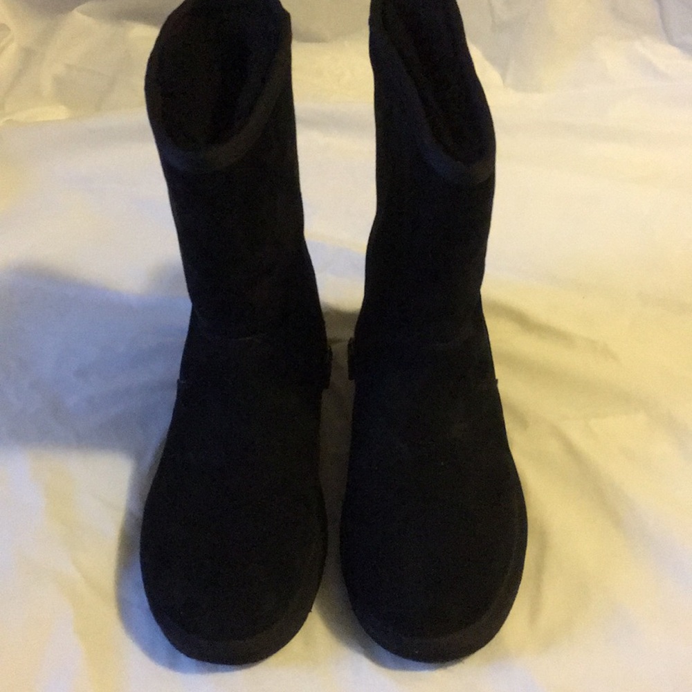UGG Pierce boots
